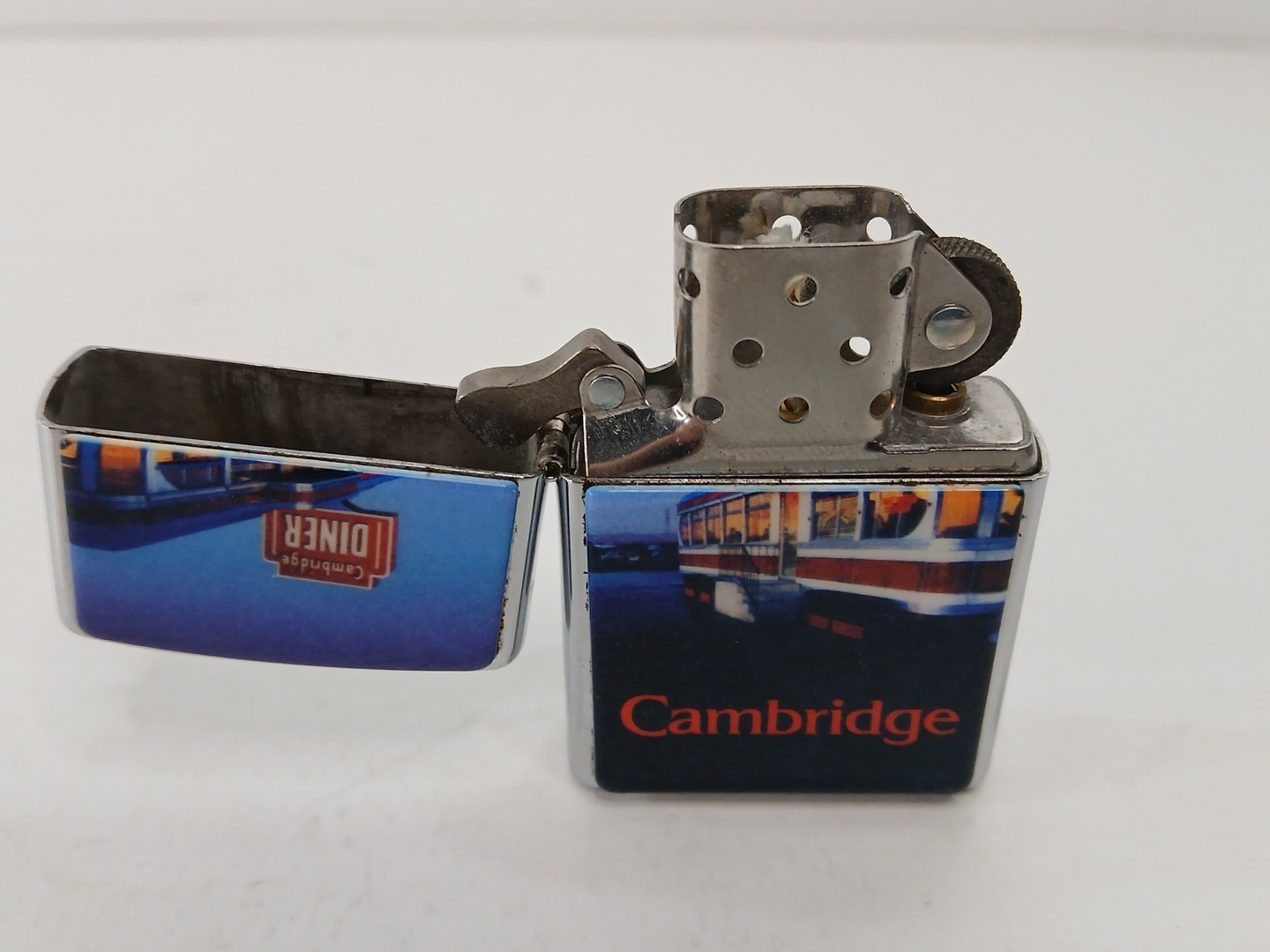 1996 Cambridge Diner Zippo Lighter -97 Unfired Insert