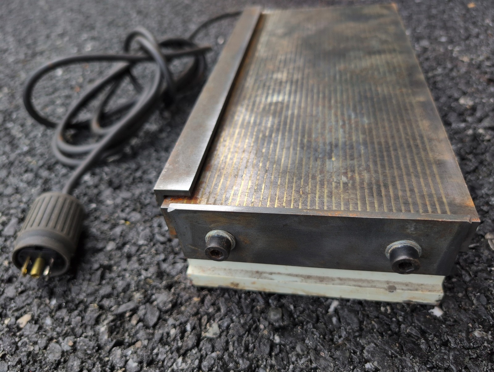 Walker Magnetics LBP Fine Pole Electromagnetic Grinding Chuck