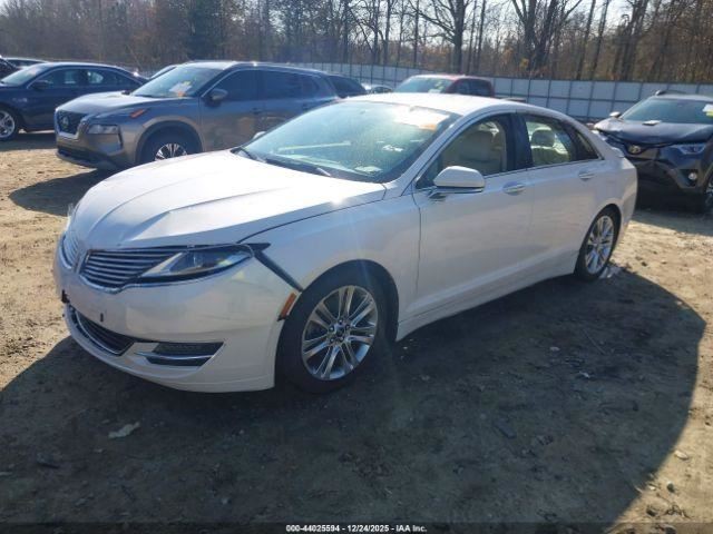 MKZ 2013 Glove Box 4954251