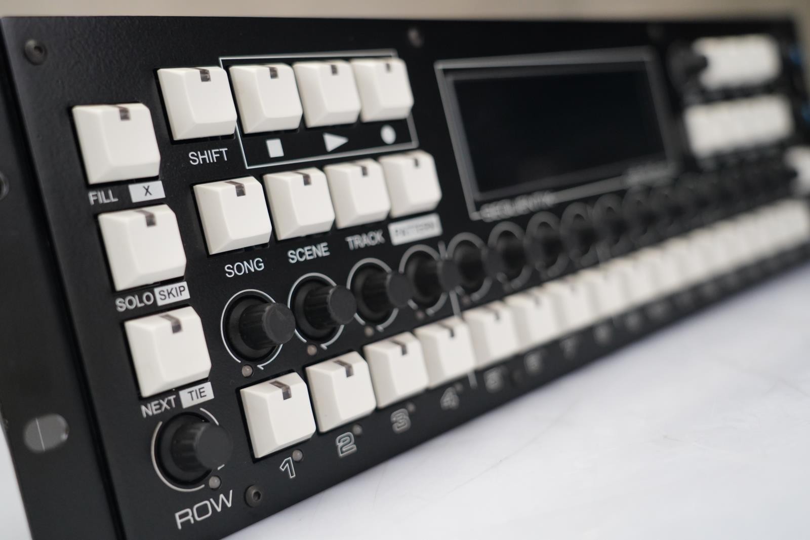 Sequentix Cirklon Sequencer & Analog Bus Eurorack Breakout Module #58932