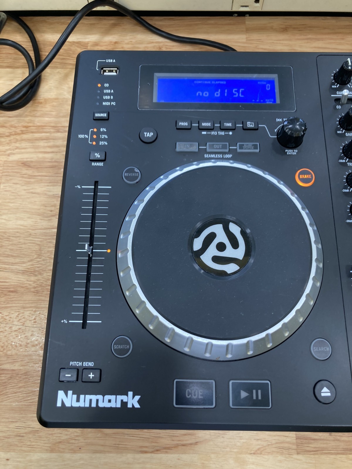 Numark Mixdeck Express Double Deck DJ Controller Built-in Mixer USB Effects