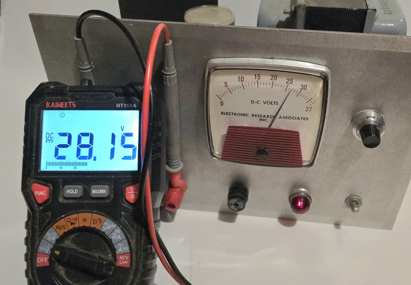 Vintage Variable DC Bench Power Supply Linear Analog Meter Lab Electronics Testd