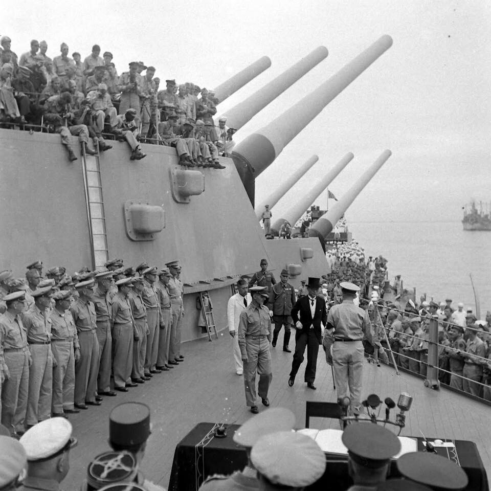 WW2 WWII Photo World War Two / Surrender of Japan Tokyo Bay 2 Sept 1945