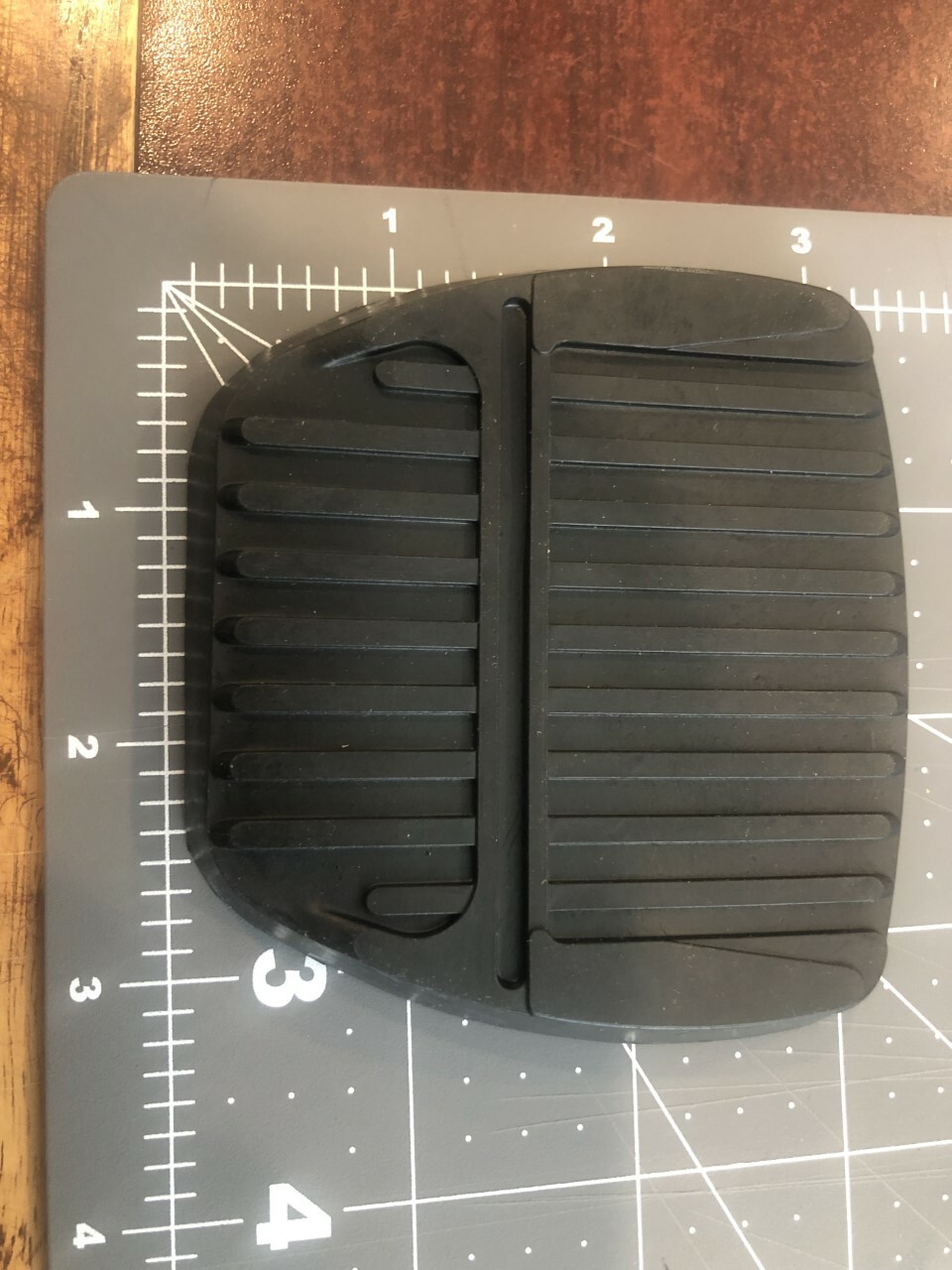 Toyota Forklift pedal pad 31319-20540-71 NEW Fits 6 -8 series (brake pedal pad )