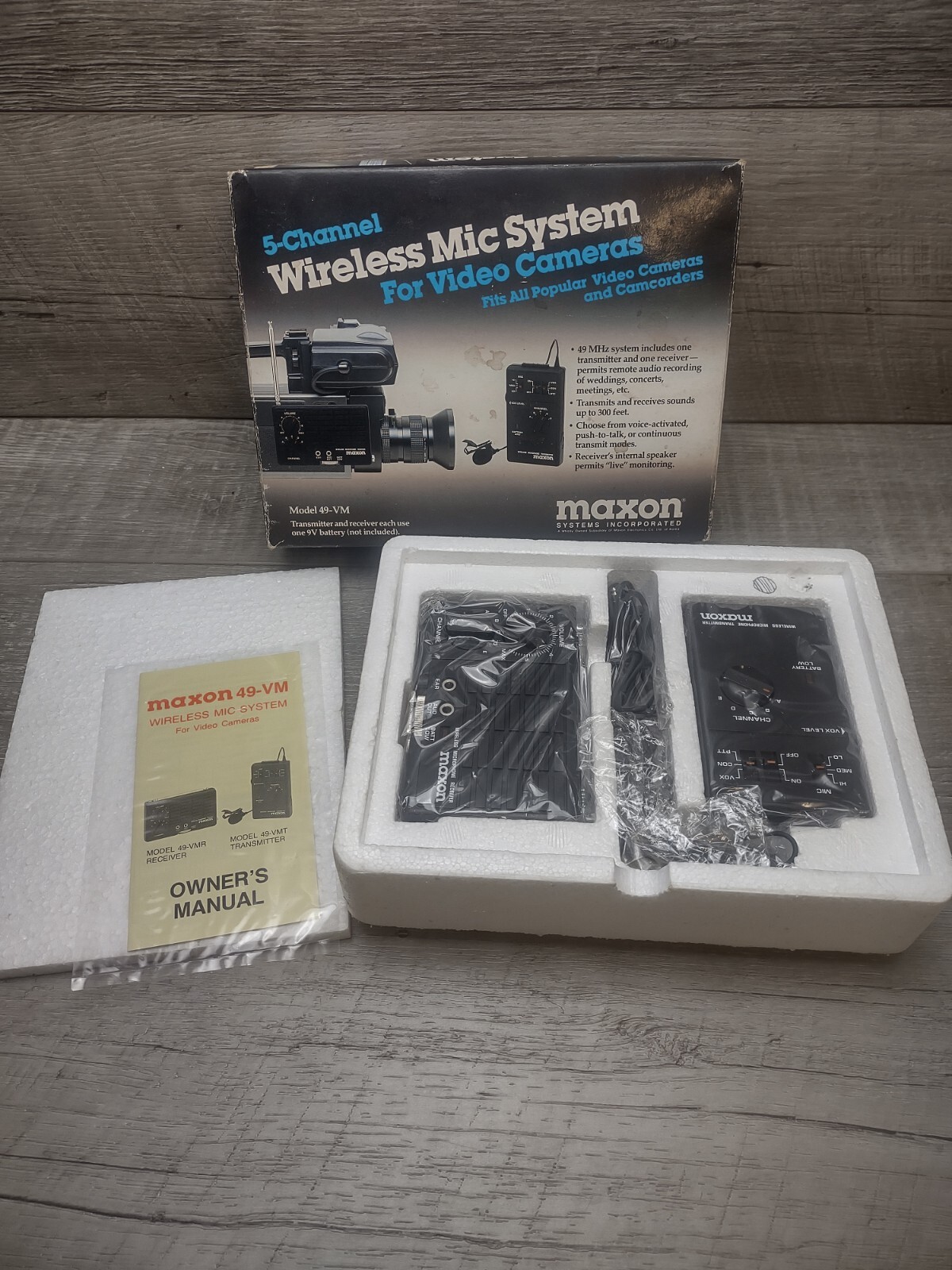 Maxon 5-Channel Wireless Mic System For Video Cameras & Camcorders Model 49-VM