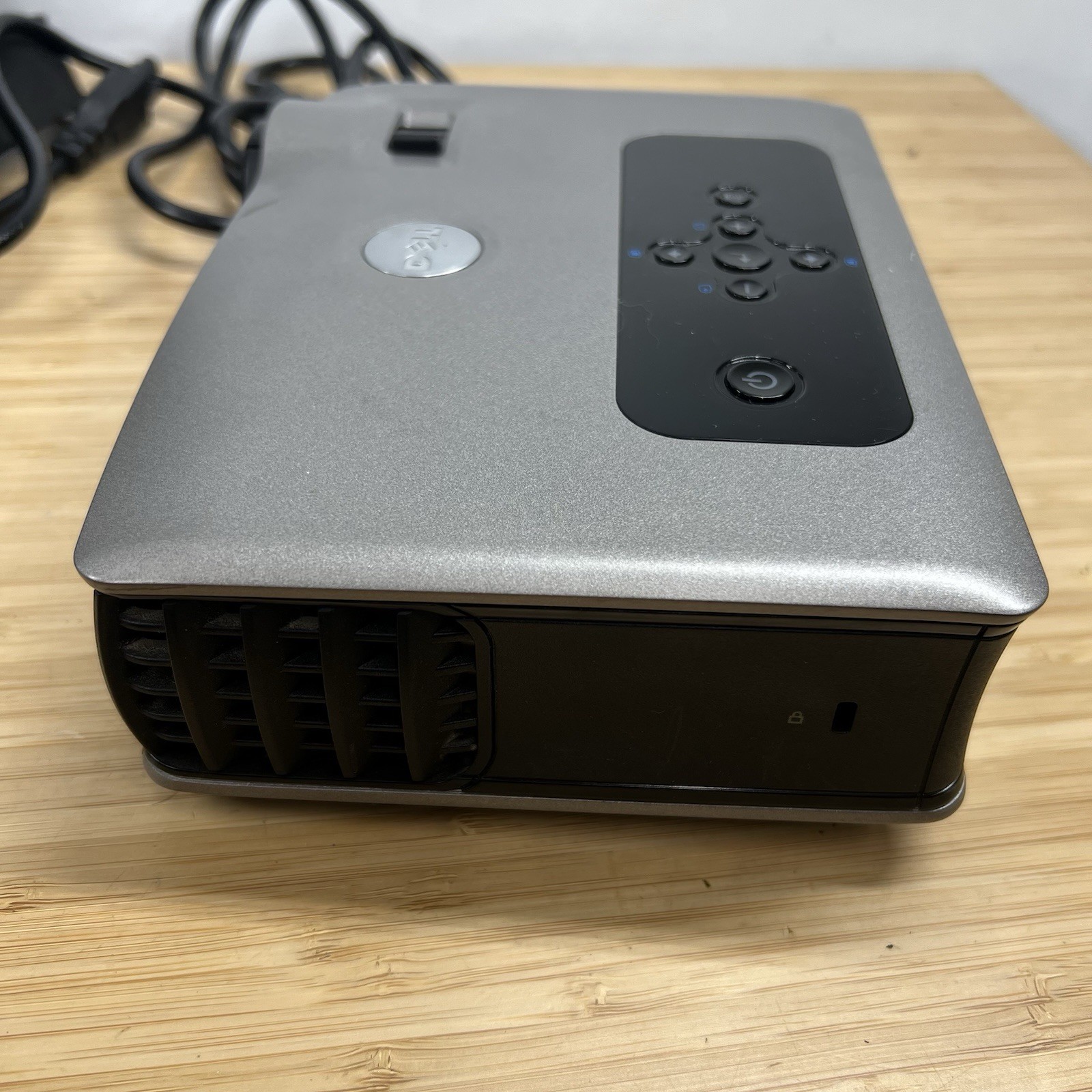 Dell 3400MP DLP Multimedia Projector w/ Remote Case Cables Tested Working