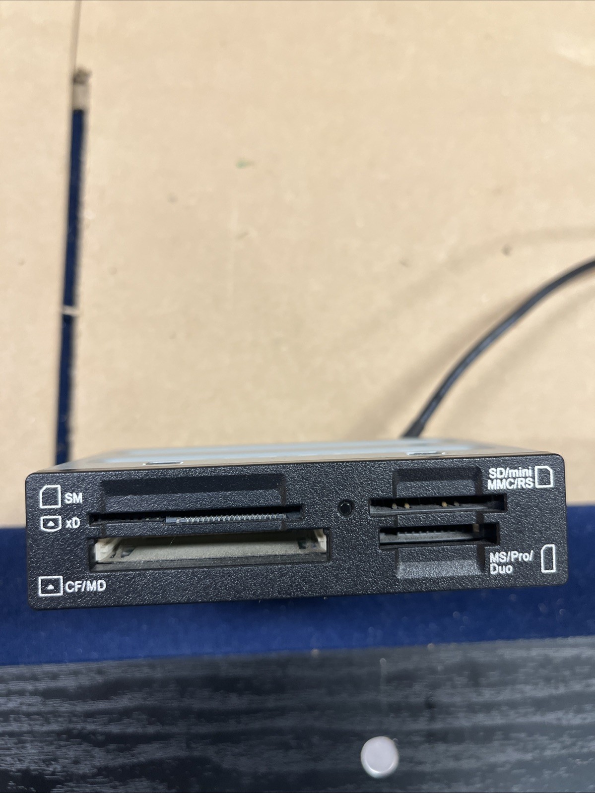 Dell Inspiron 0PTXF7 560 Flash Memory SM/SD/CF/MS Media Card Reader PTXF7 + Cord