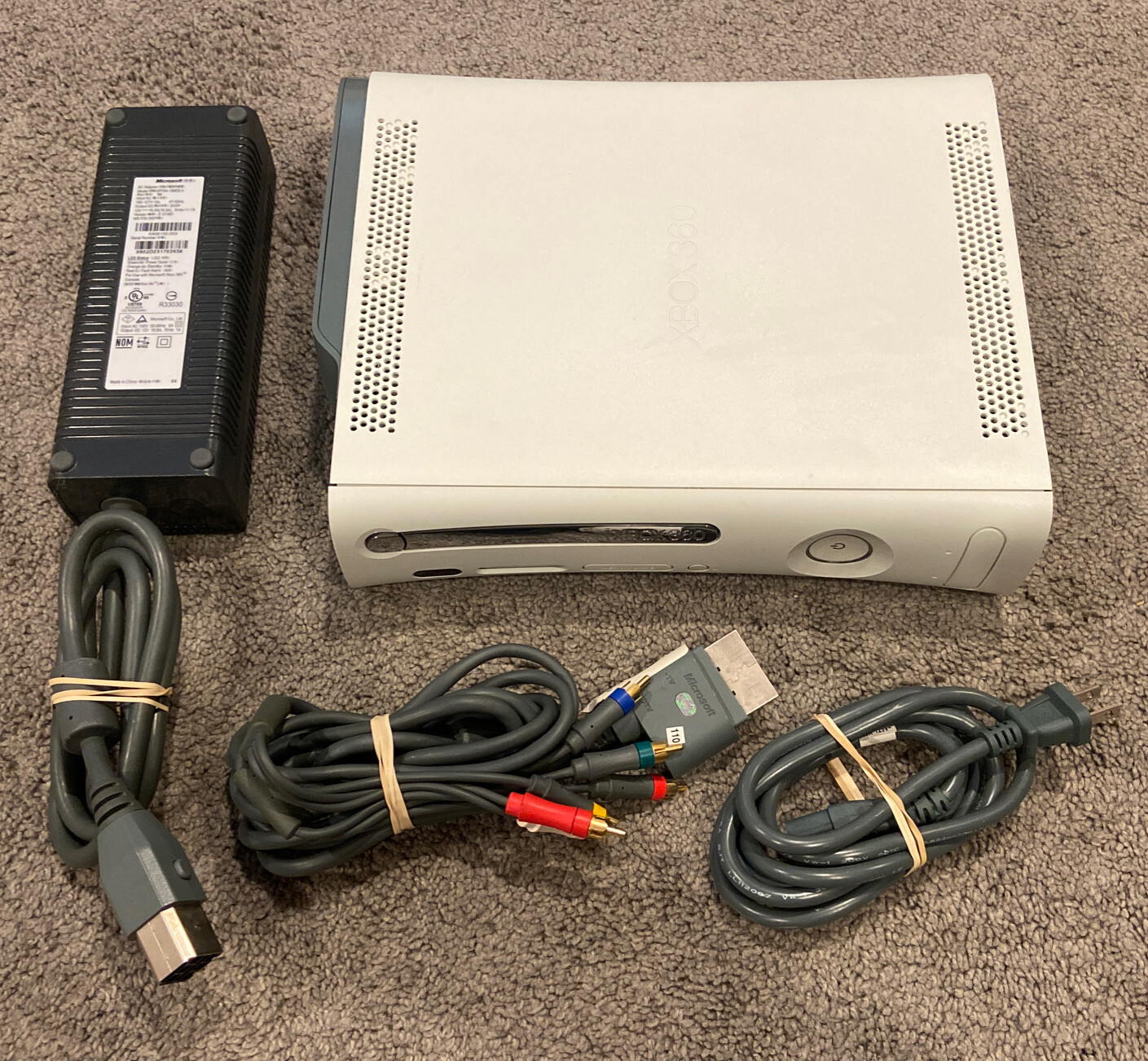 Official Microsoft Xbox 360 20GB Console & Wires! ~ Works Great! Fast Shipping!