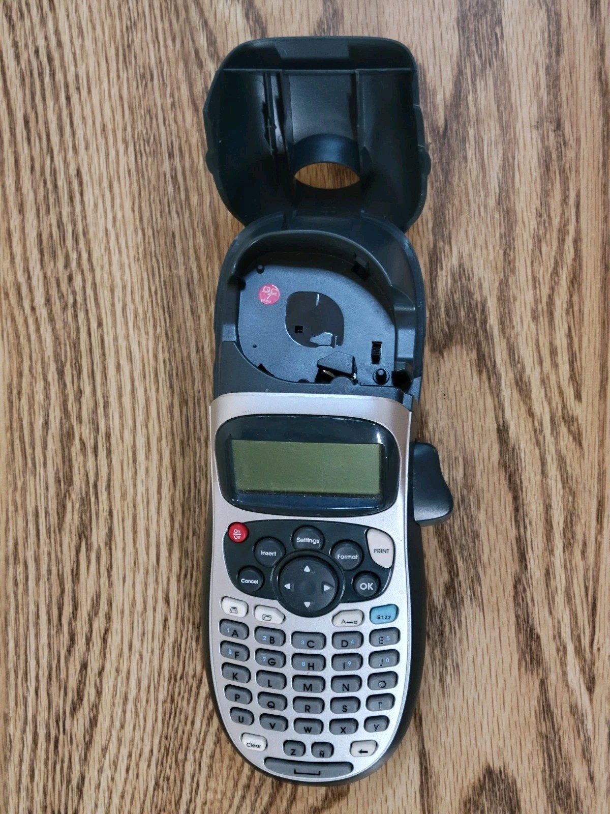 Dymo LetraTag 100H Plus Handheld Label Maker Working Condition
