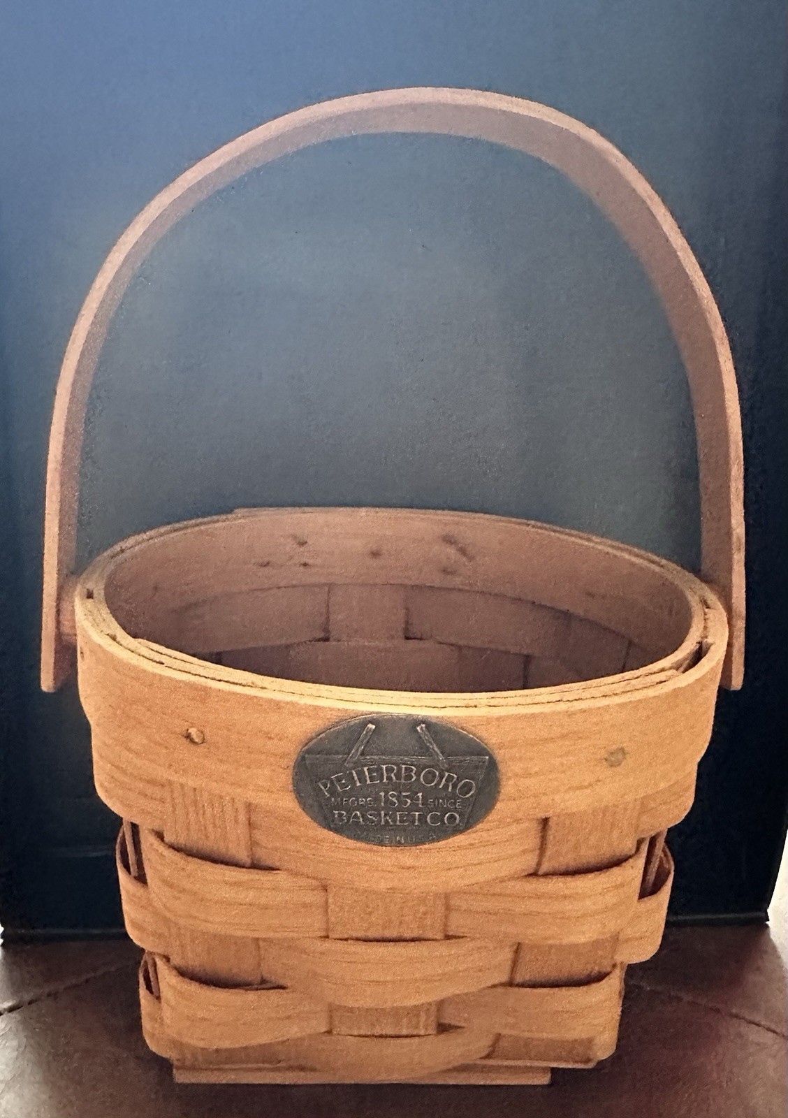 Vintage Peterboro  Basket Company Since 1854 Hand Woven 8.5 Picnic Basket USA