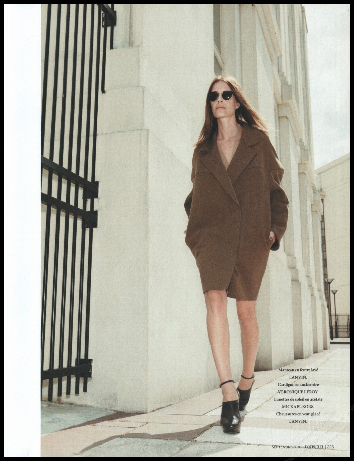 High Heels Lanvin Magazine Print Ad Women Fashion Long Legs shoes 2010-1pg