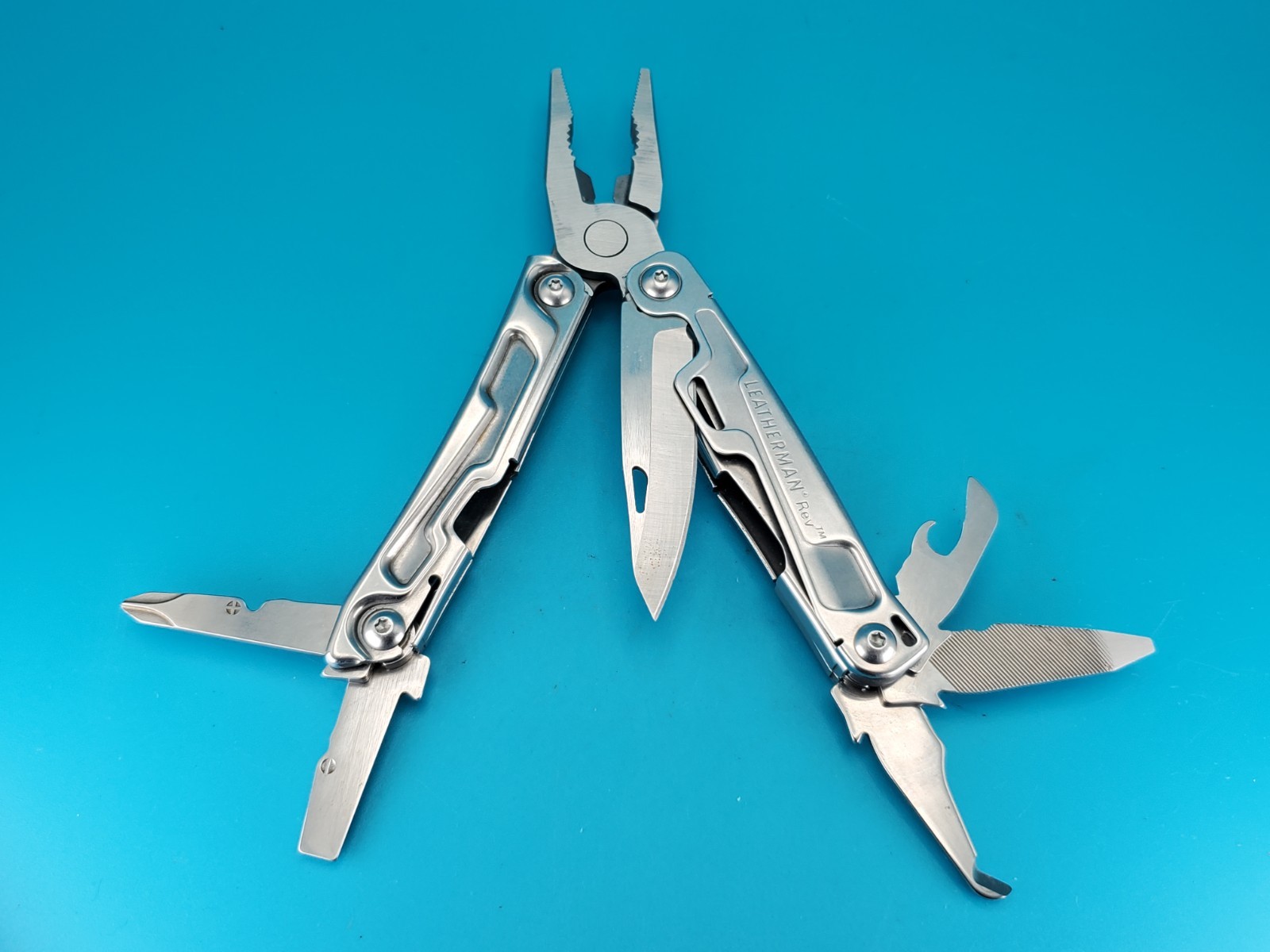 Leatherman Rev 3.8" Multi-Tool, Stainless!