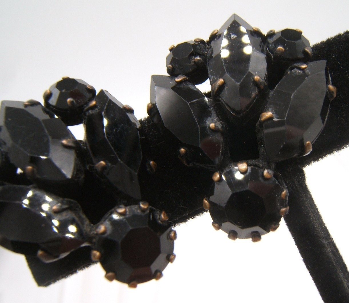 VTG BLACK CRYSTAL CLIP EARRINGS MADE IN AUSTRIA STUNNING