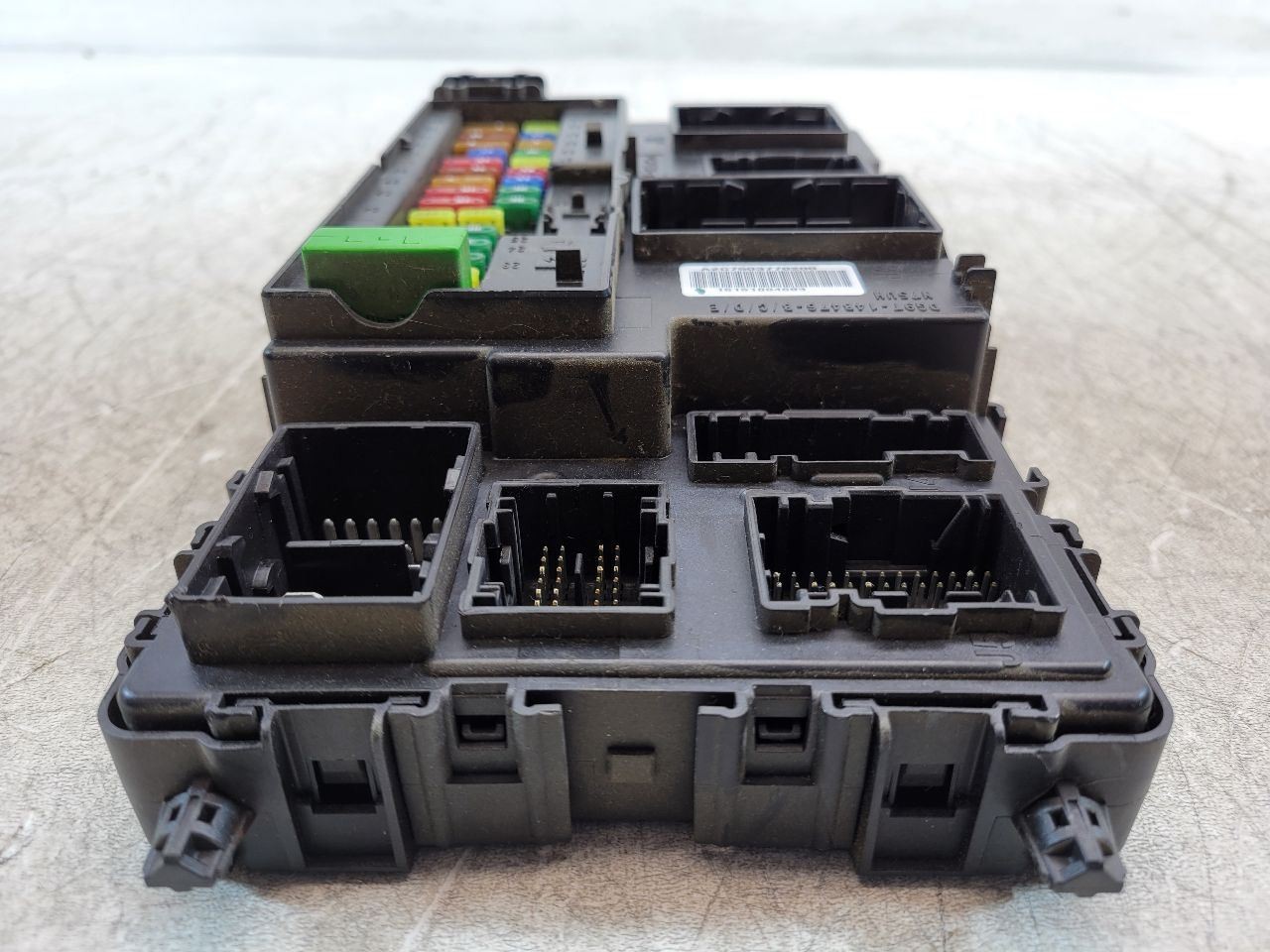 2015 2016 FORD FUSION CABIN JUNCTION FUSE BOX OEM GG9Z-15604-C