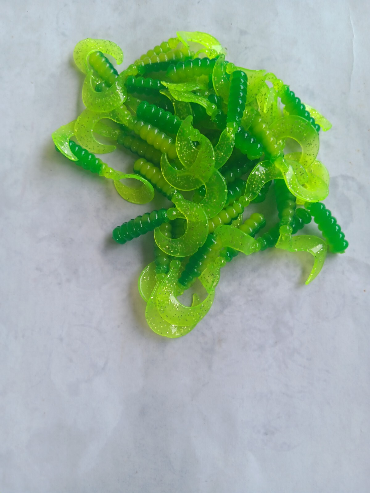 25pk. 2" HG15 Green Yellow  Hot Grub Twister Tails Crappie Walleye Bass