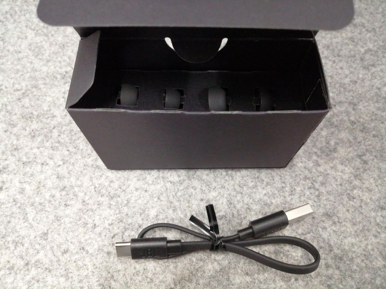 JBL Wireless Earbuds TOUR PRO2 Used