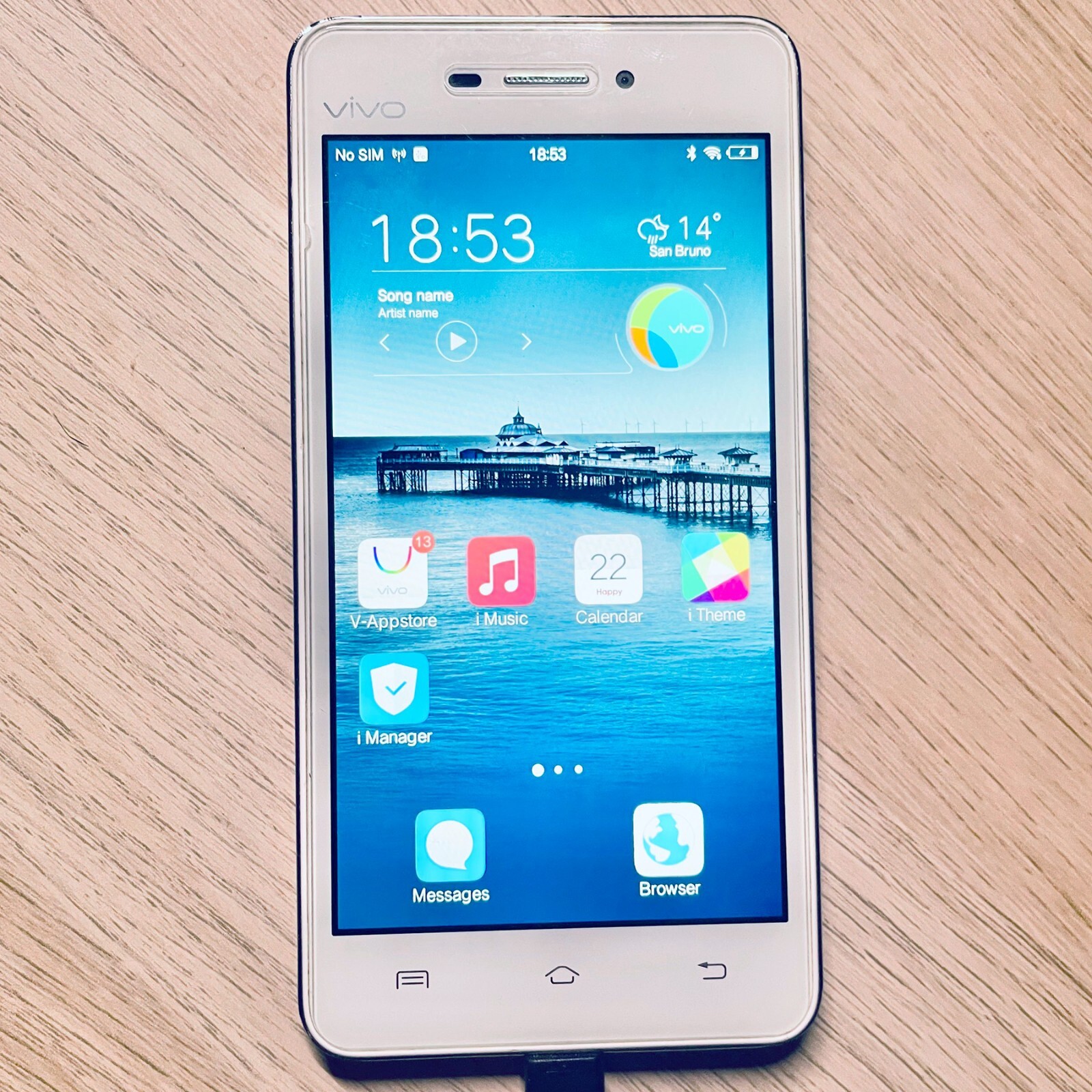 VIVO Y31A HI FI & Smart Phone WHITE ! Tested & Turned on after fully charged !