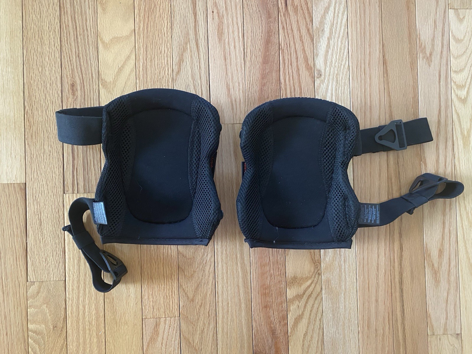 NoCry NPK-V1B Knee Pads Hardshell Adjustable Black Foam Plastic Mesh Adults