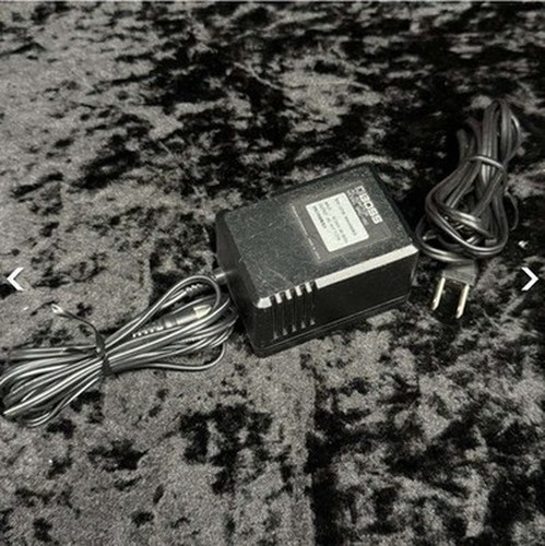 BOSS ME-8 Guitar Effects Processor From Japan