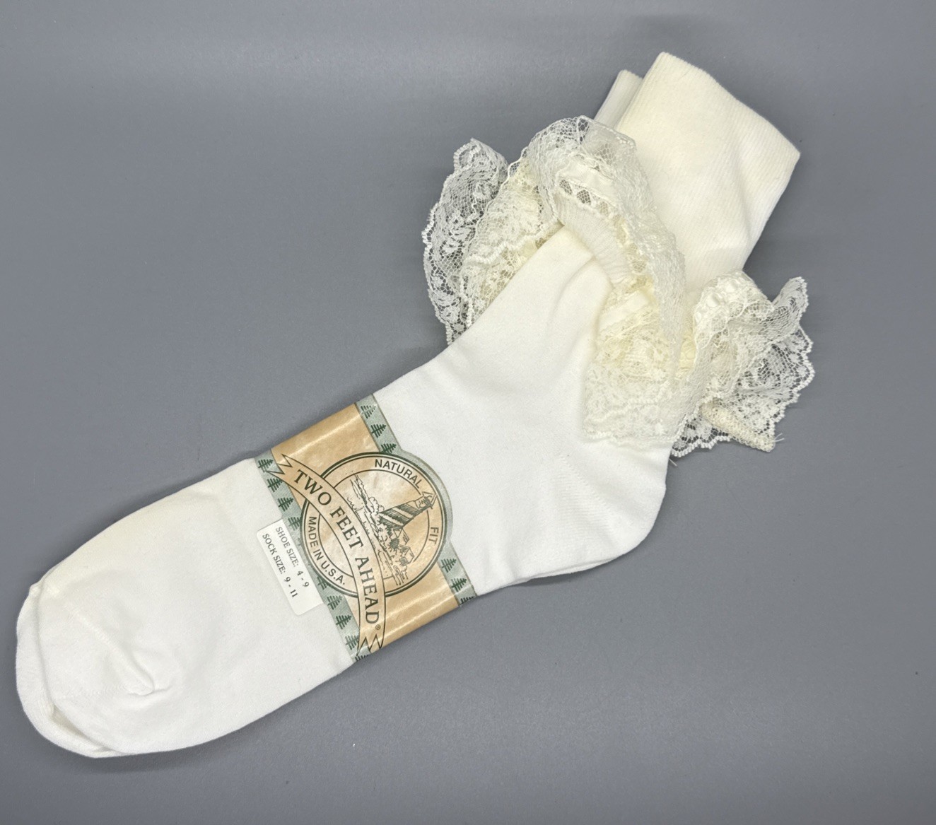 Vtg 80s-90s Women's Ivory Lace Ruffle Frilly Ankle Socks Heirloom New NYLON USA