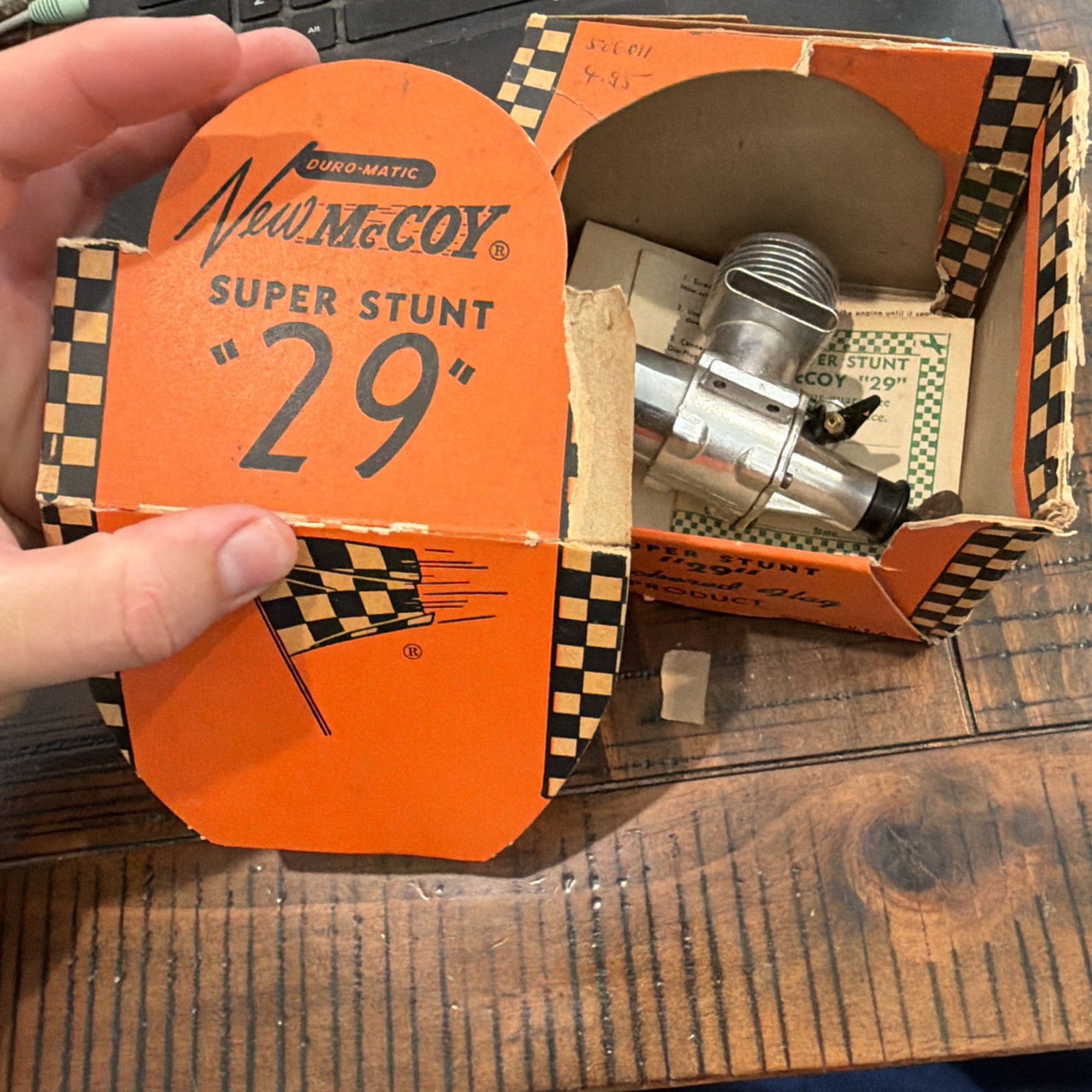 VINTAGE McCOY #29 SUPER STUNT COMPLETE ENGINE