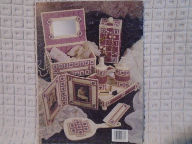 Leisure Arts 1362 FOR THE BOUDOIR Frame Boxes Plastic Canvas Pattern Leaflet