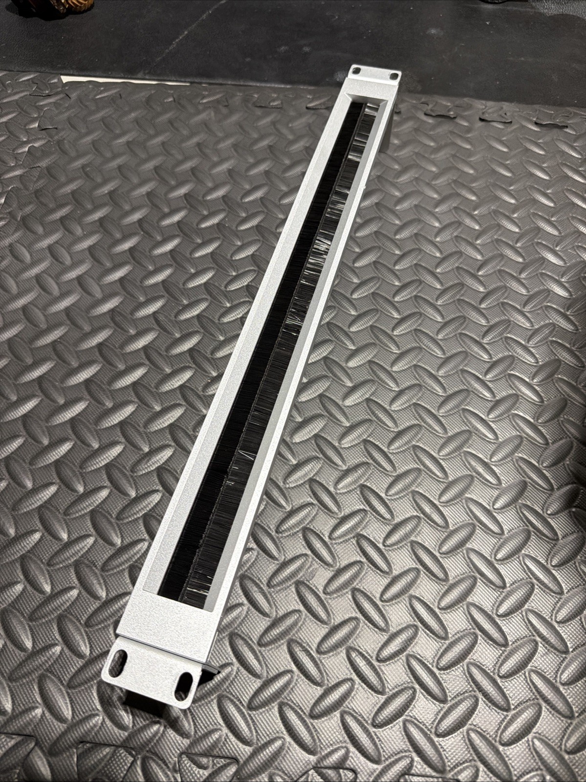 Ubiquiti Unifi Brush Panel UACC-Rack-Panel-Brush-1U