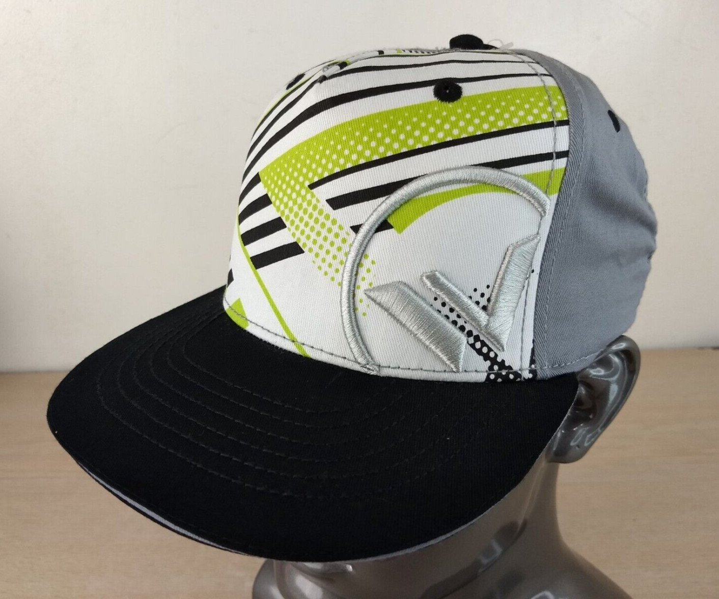 SHAWN WHITE ADJUSTABLE YOUTH SNAPBACK BASEBALL HAT/CAP, GRAY/BLACK, SKATER/SURF