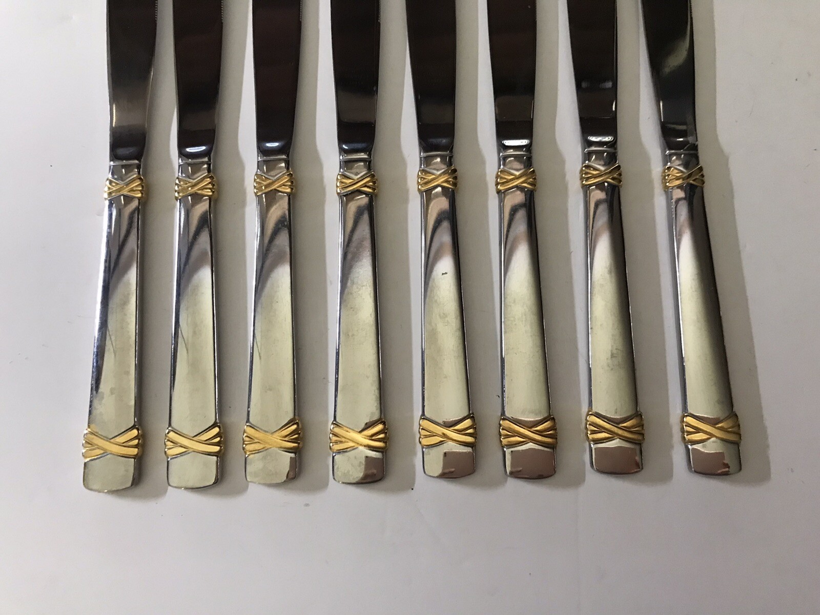 Set 8 Reed & Barton FANFARE Dinner Knives Gold Trim 18/8 Stainless Steel KOREA