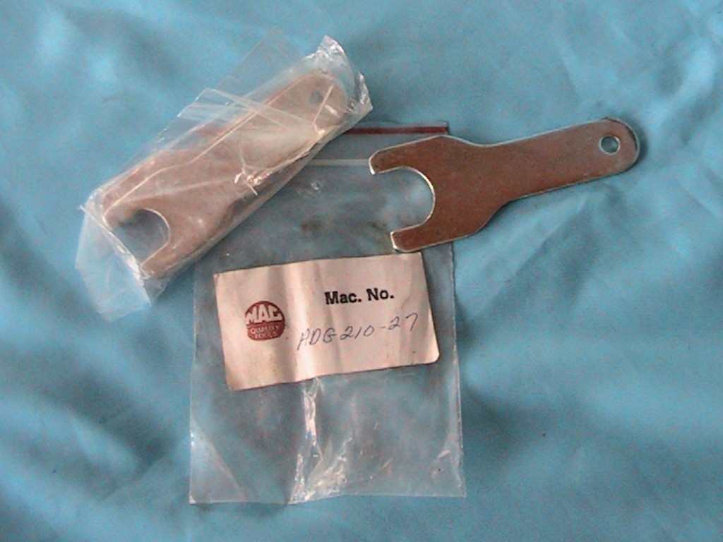 3 NEW NOS MAC TOOLS SPANNER WRENCHES ADG210-27 TWO 3/4" ONE 9/16"