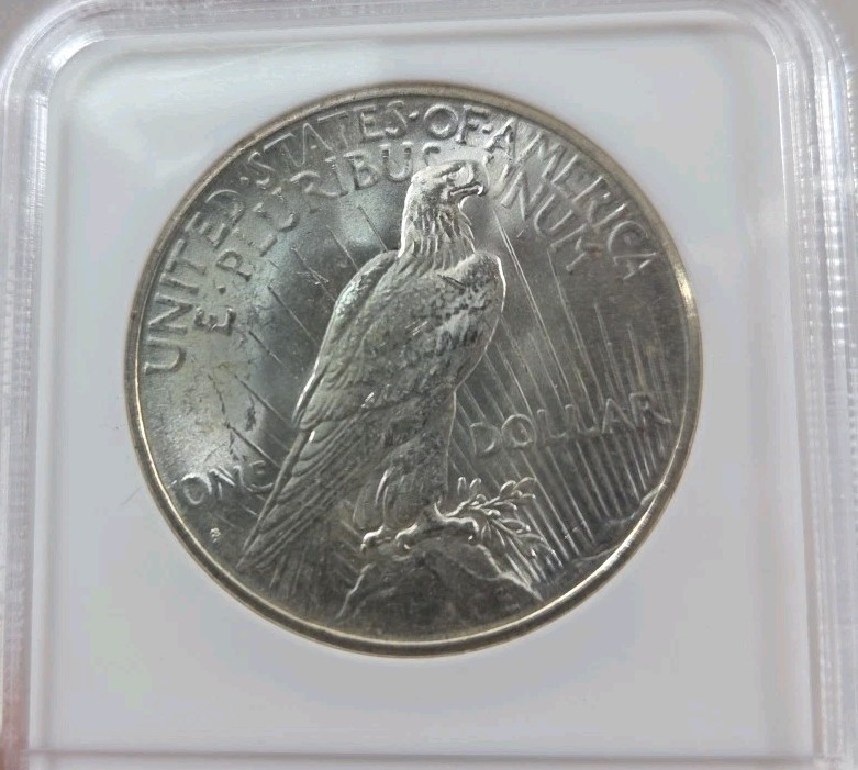 1925-S Peace Dollar $1.00 NGC MS64 RedField.
