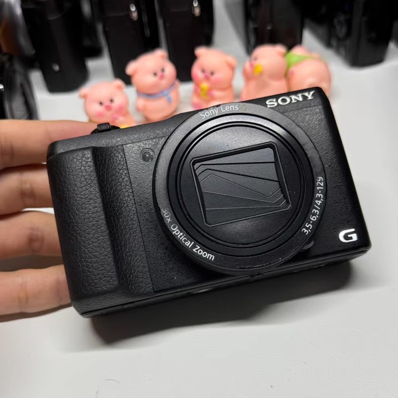 Sony Cyber-shot DSC-HX60V Digital Camera 21.1 Megapixels 30x Optical Black