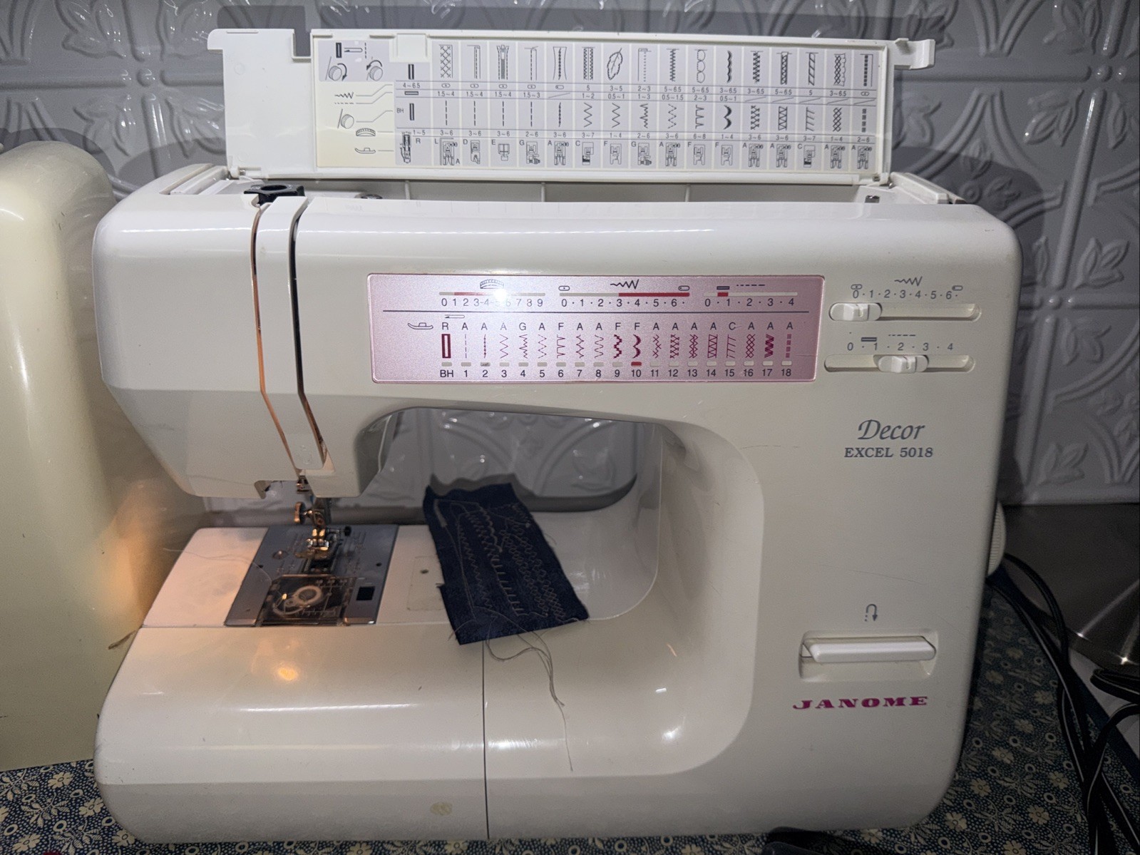 Janome Decor Excel 5018 Sewing Machine. Stitches Great-Reverse Does Not Work.