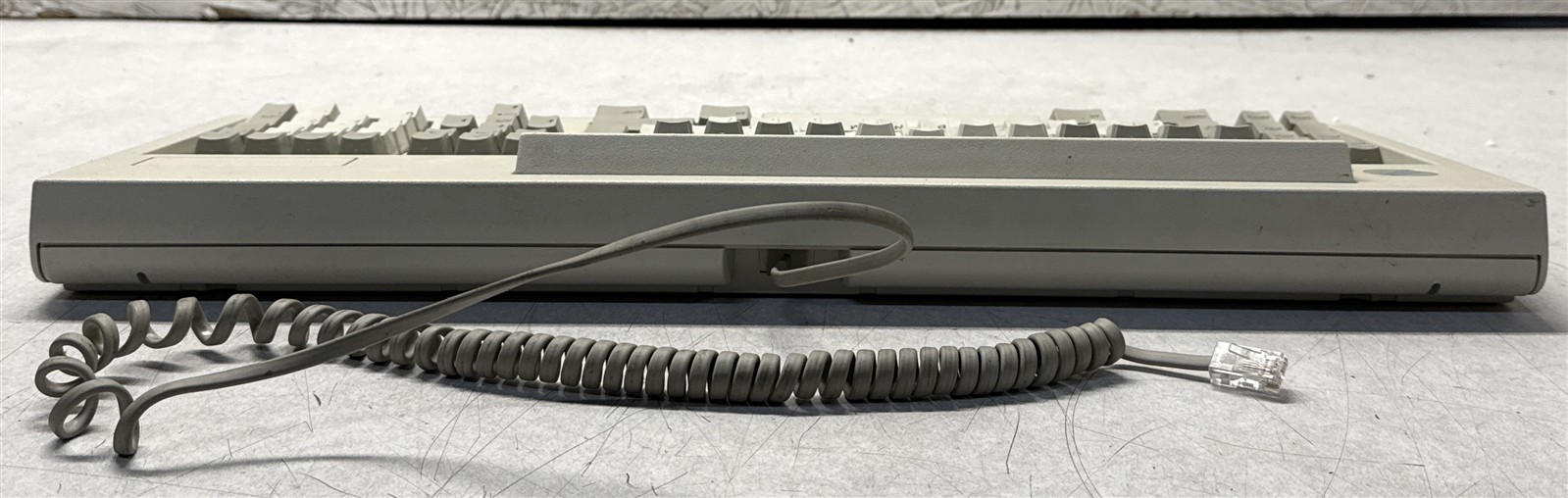 IBM 92G9006 MODEL M122 TYPE III QUIET TOUCH THERMINAL KEYBOARD