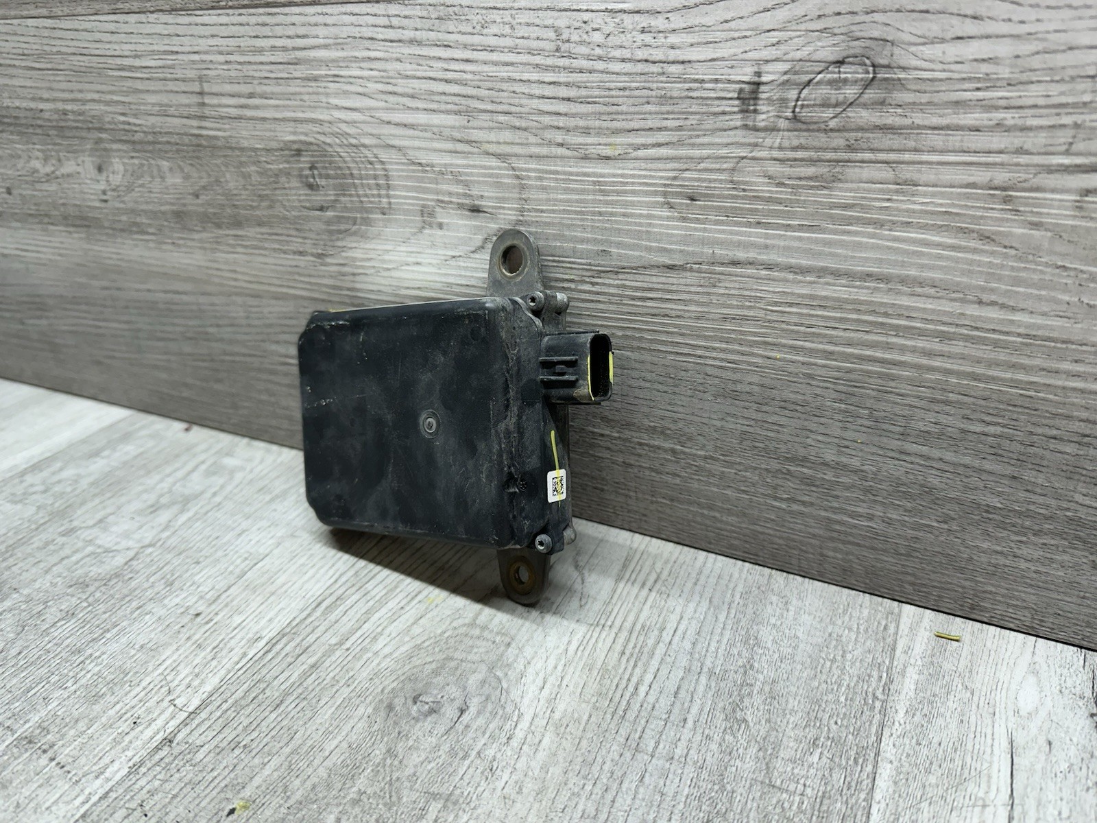 2016-2020 Toyota Tacoma Blind Spot Monitor Sensor 88162-04012 ((14-5))