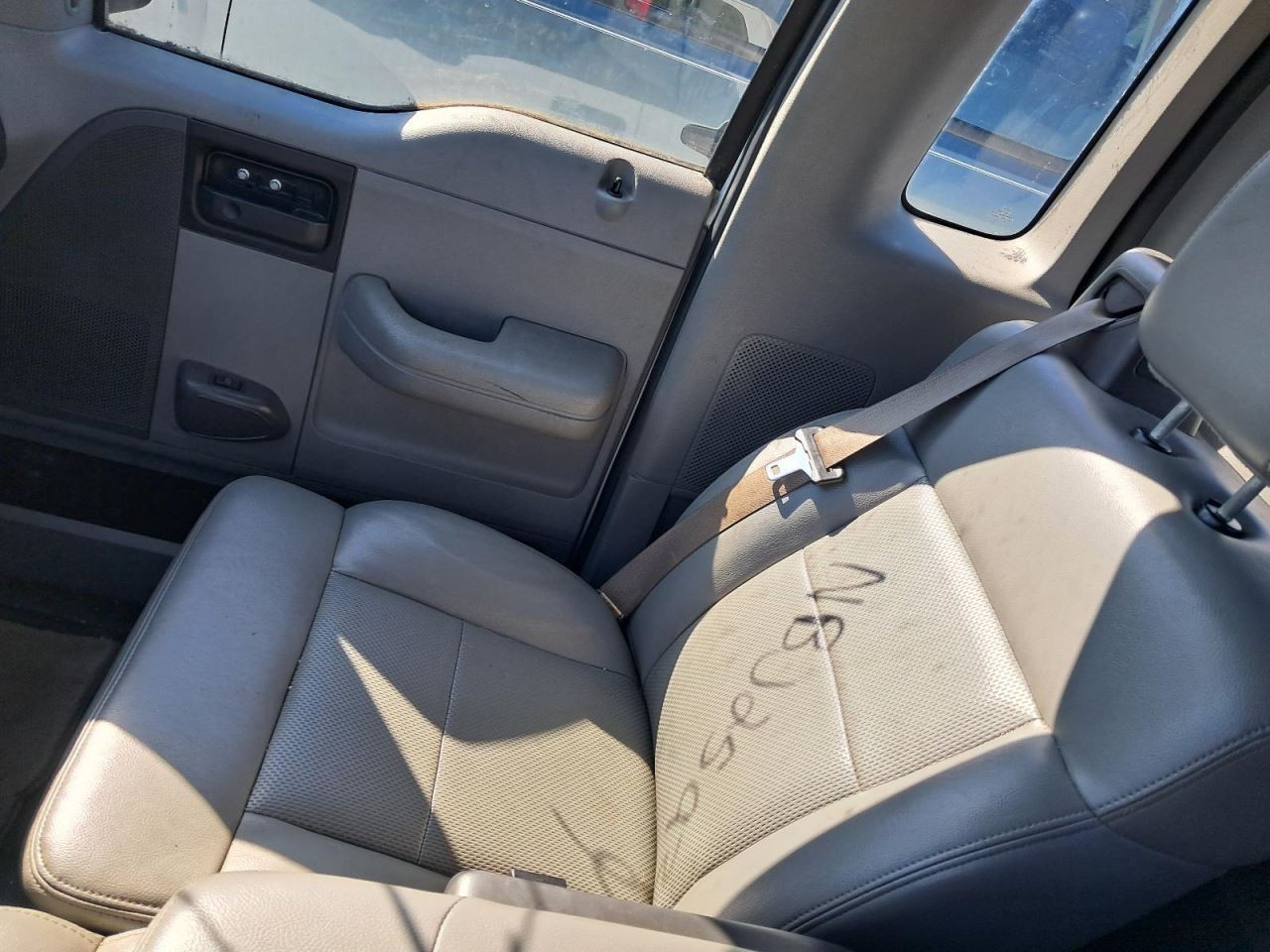 F150 2005 Glove Box 4850644