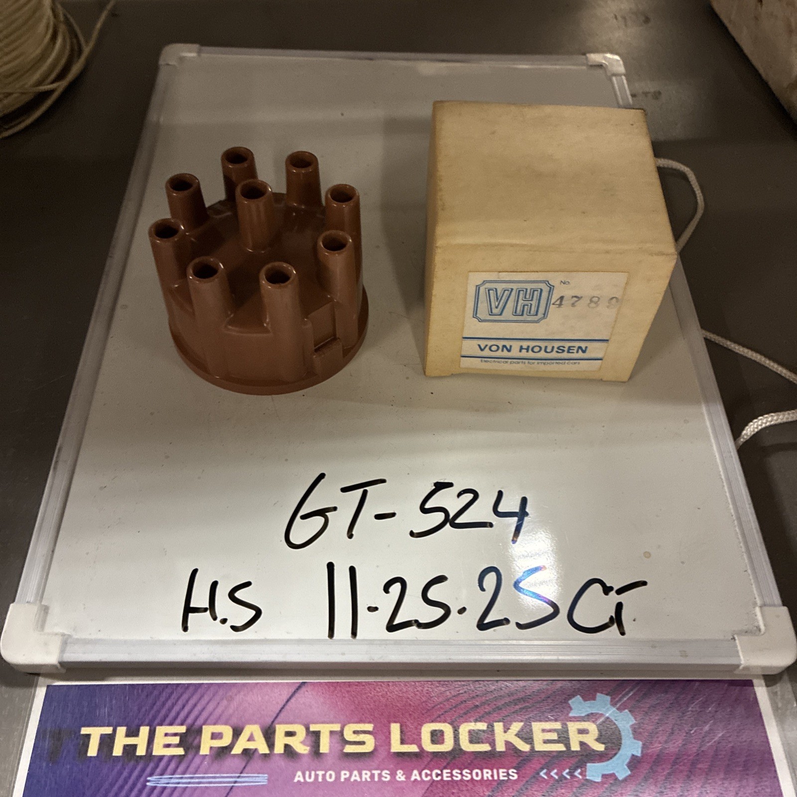 (1) NOS 4689 Von Housen Distributor Cap, Genuine VH, Vintage, Obsolete