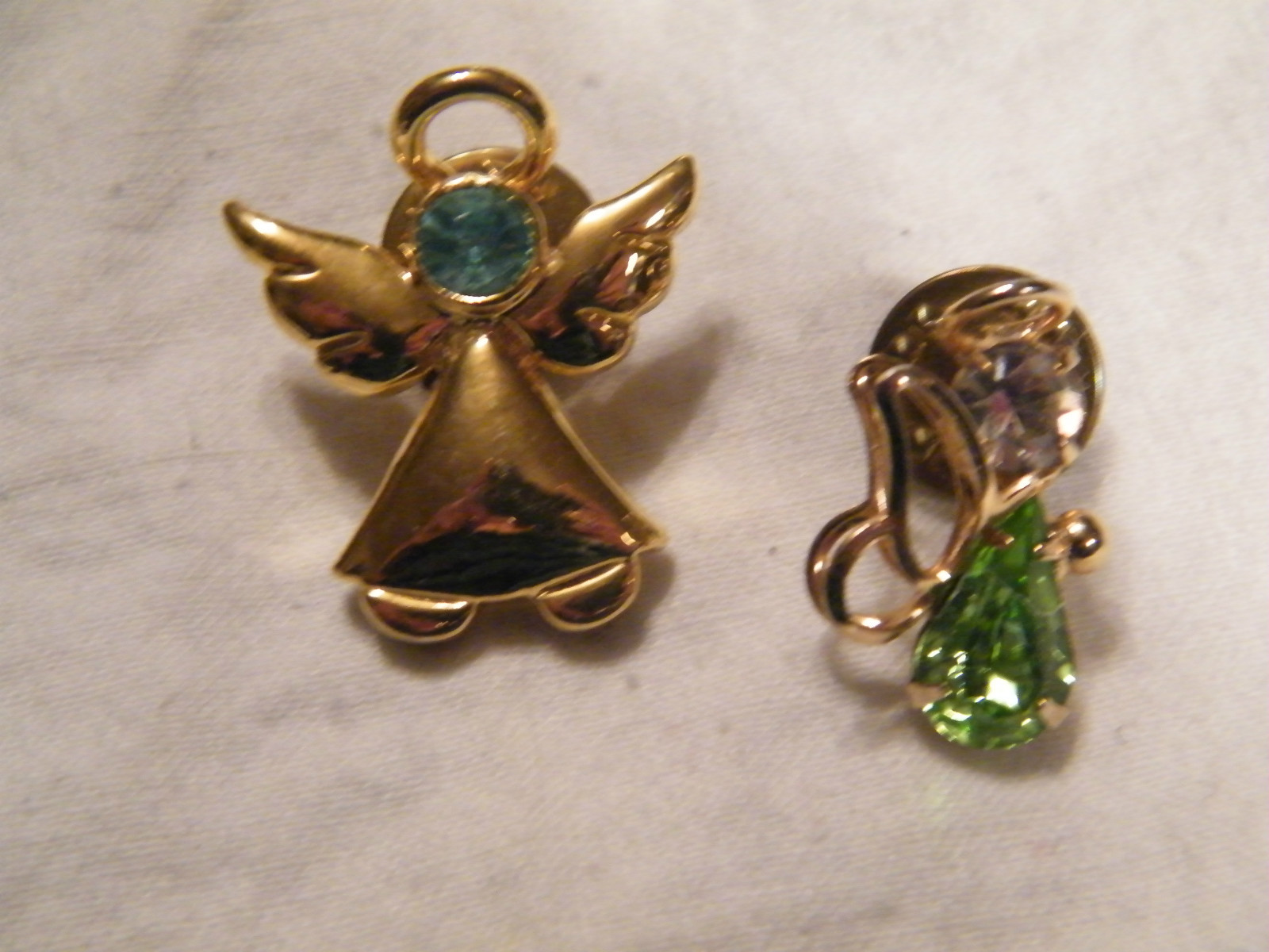 Christmas Brooch Pin Set 2 Gold Tone Angels Rhinestones 1 1/8 & 1 Inch NICE