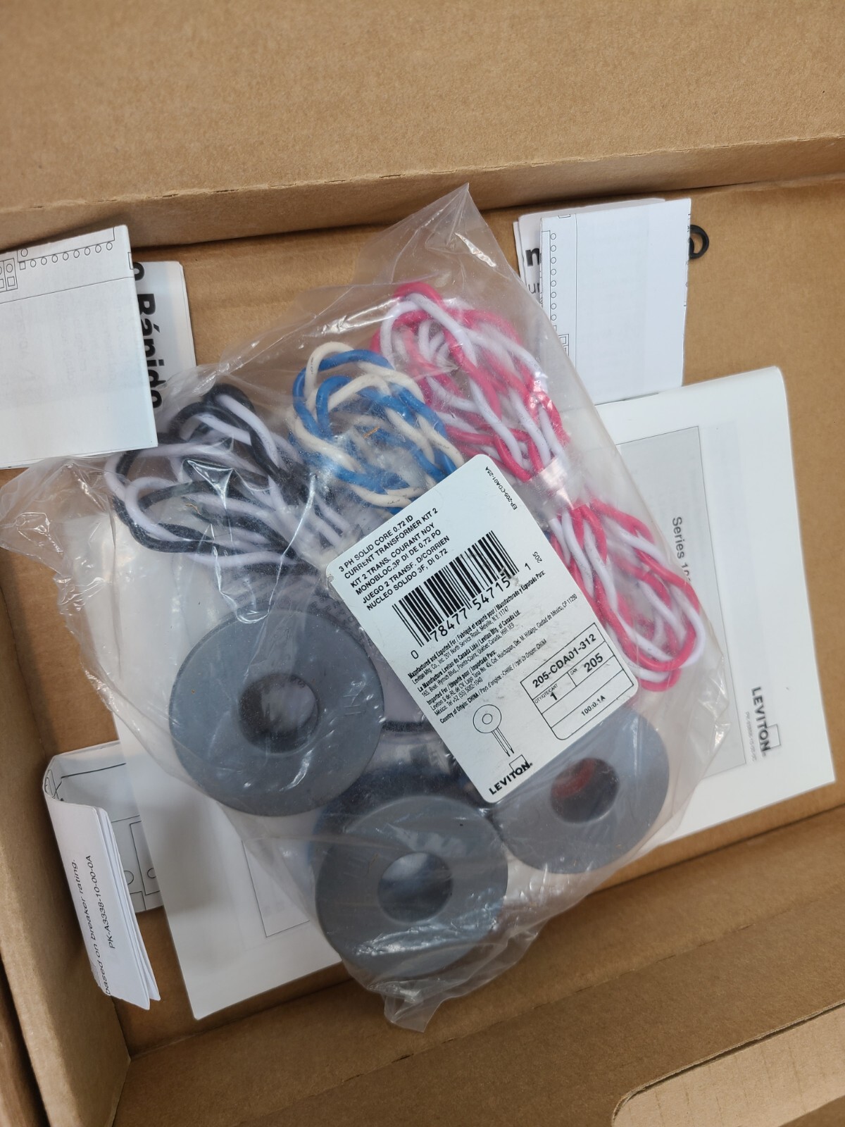 Leviton 2K208-1SW Series 2000 Indoor Usage Meter 3 Solid Core CTs 480V 100A