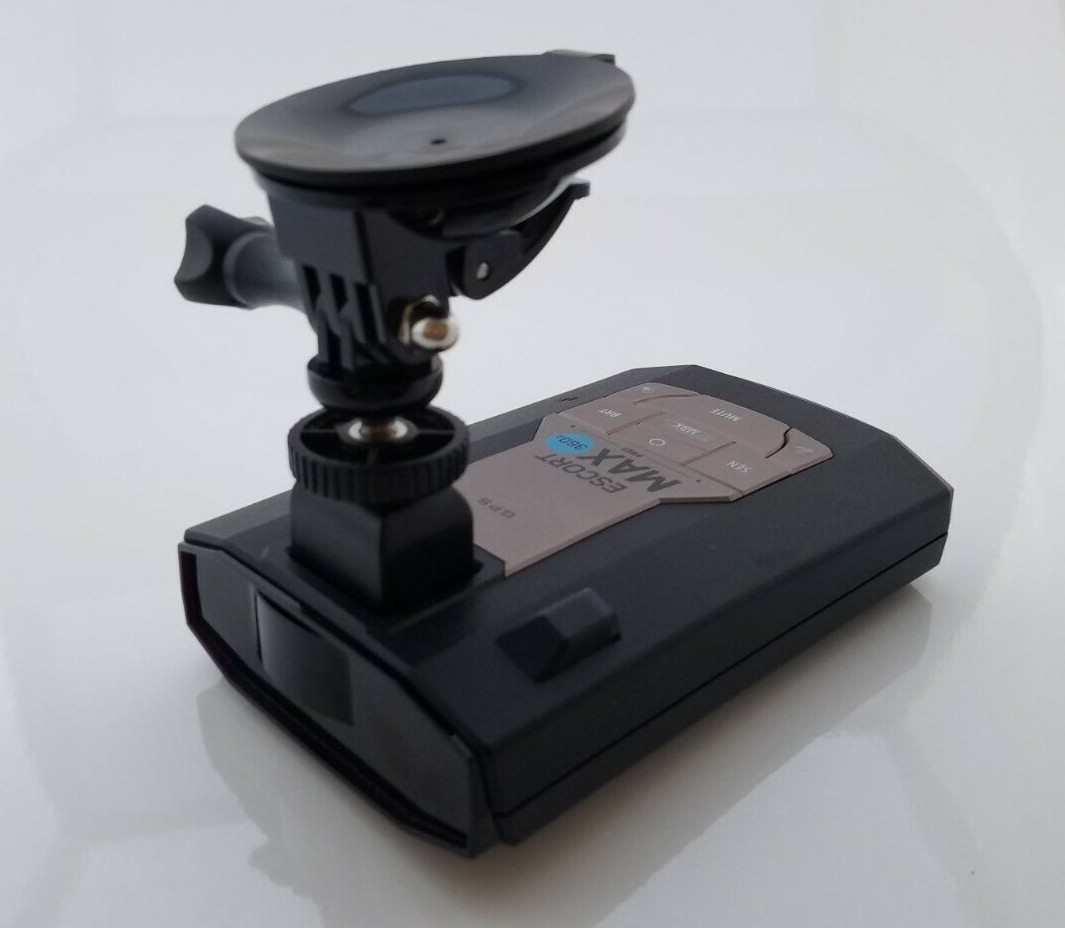 ESCORT  REDLINE Radar Magnetic Mounting Bracket with Suction Cup Base (P7-EMAG)