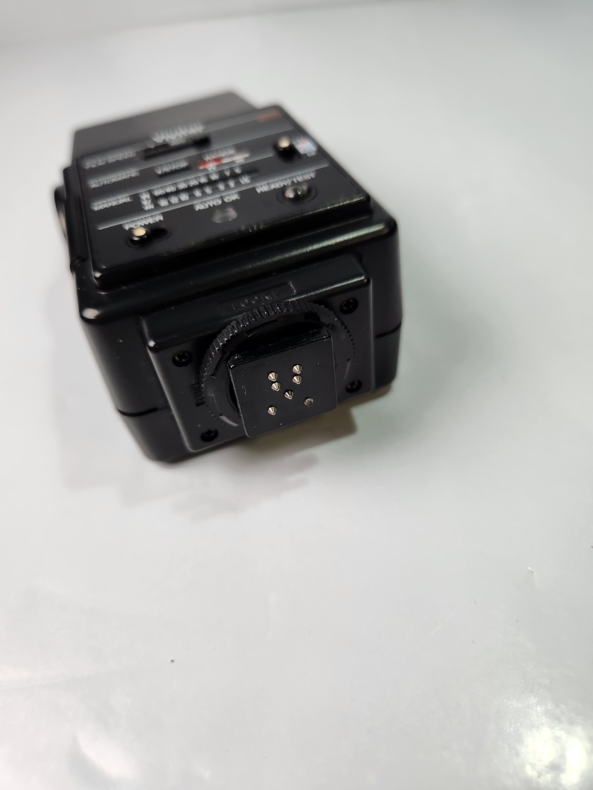 Vivitar Auto Thyristor Flash 550 FD Tested and Working