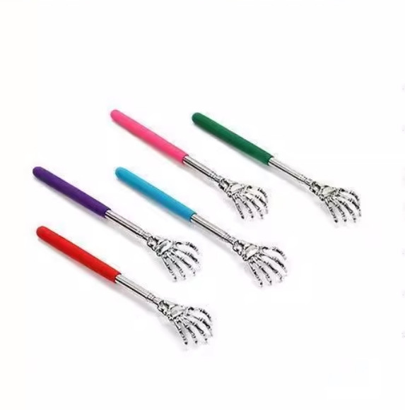 Telescopic back scratcher portable folding cute children's tickling artifact