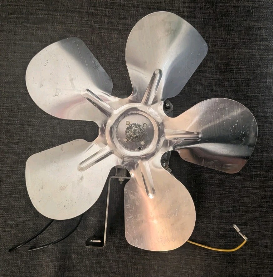 Vollrath CBE127 Slush Machine Fan Motor Assembly 82UL-3016 115V 60Hz EMI Italy