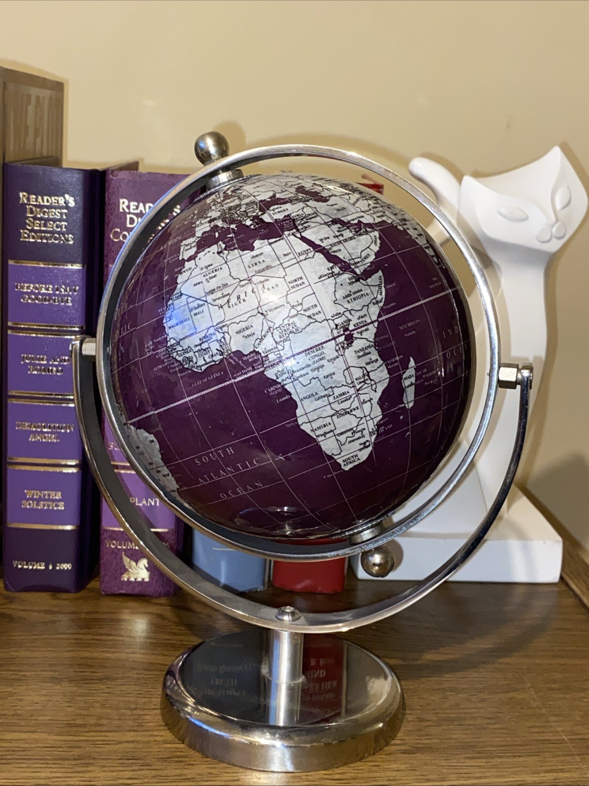 Desk Top Elegant Purple And Gray 8.5” Globe