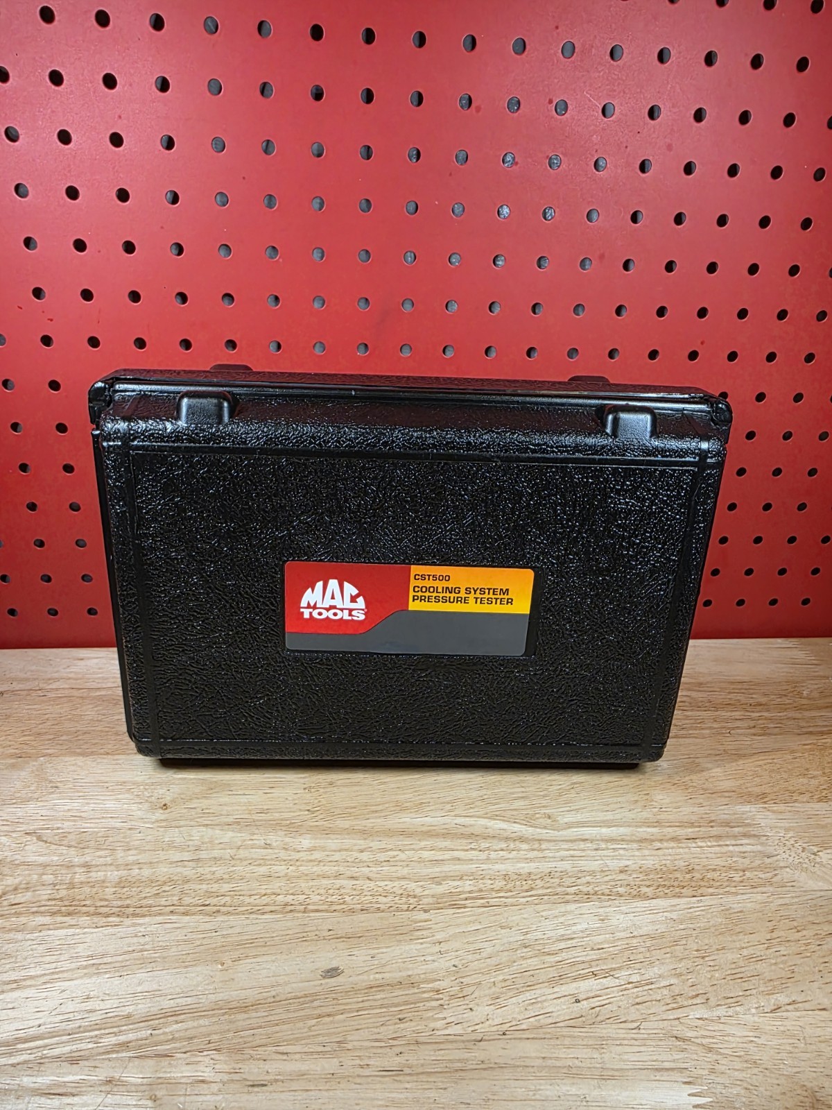 Mac Tools CST500 Cooling System Pressur Tester In Case With Adapters