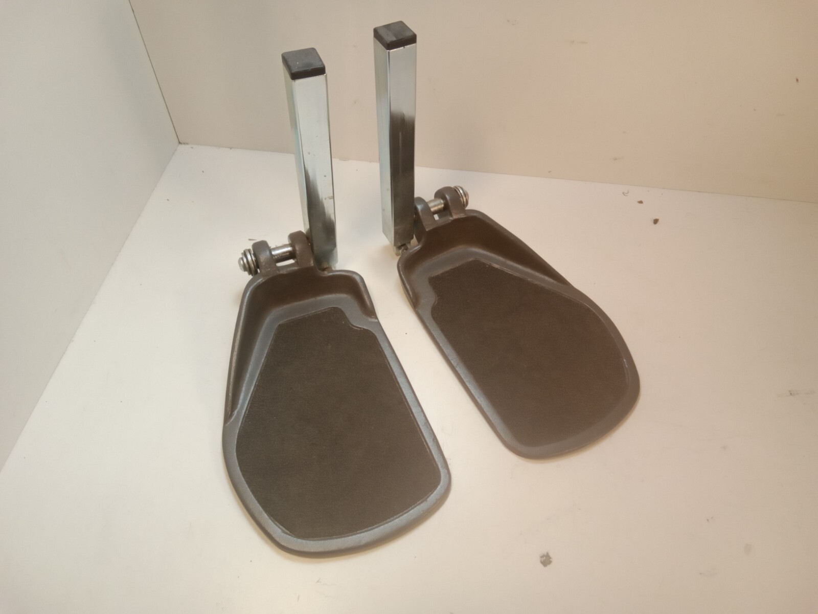 Permobil C 500 3G Standing Wheelchair Foot Plates, Small Set of 2 M10