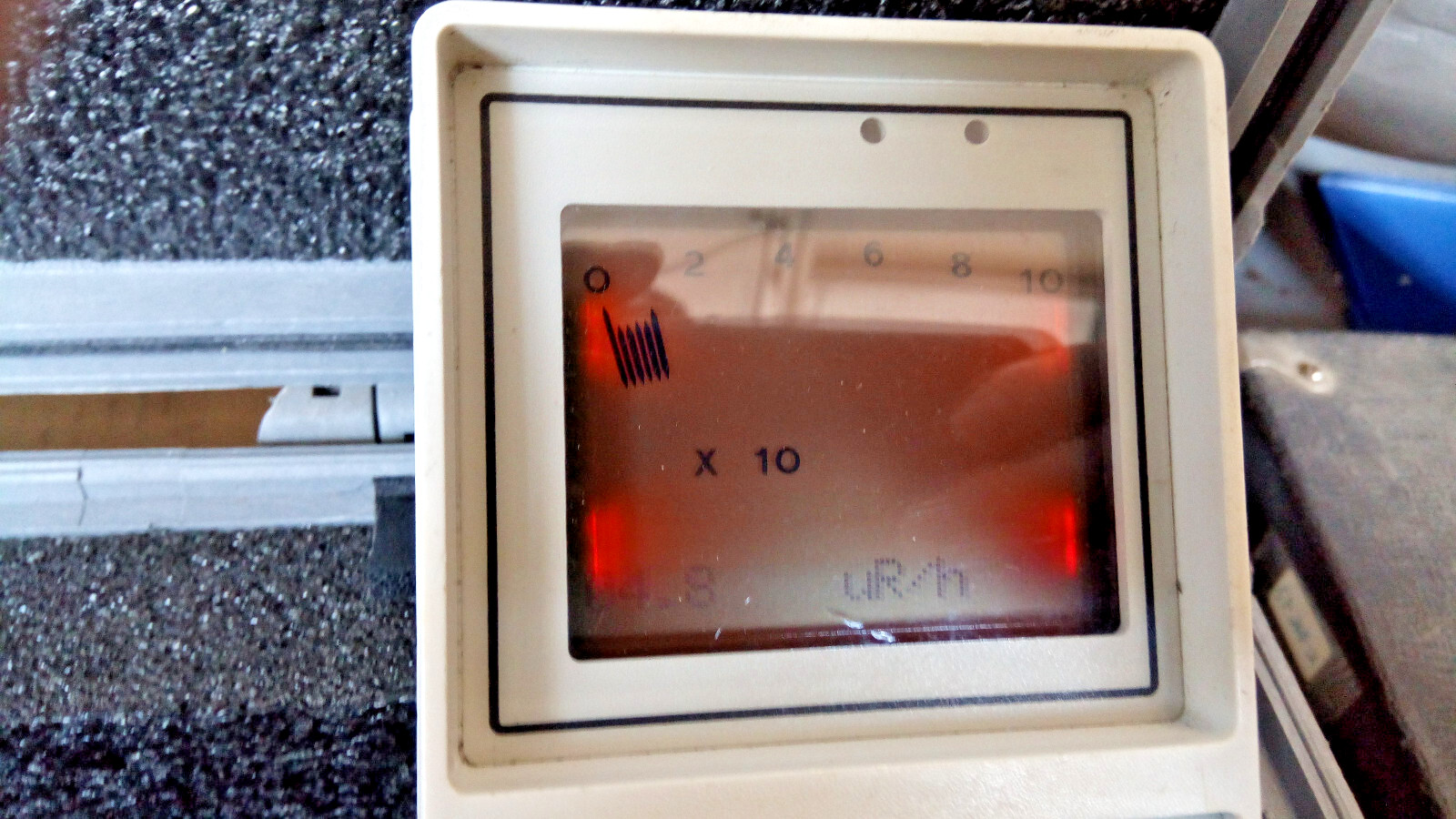 Fluke 190 Geiger Counter / Radiation meter / Pancake probe