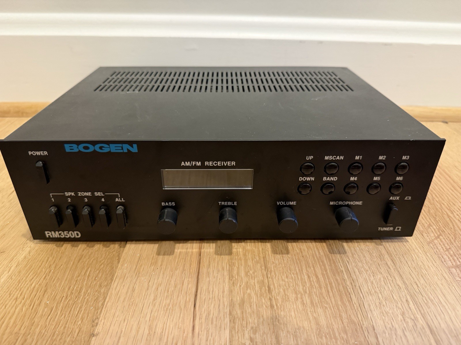 BOGEN RM350D 35 Watt AM/FM Digital Receiver Radio PA System Powers On