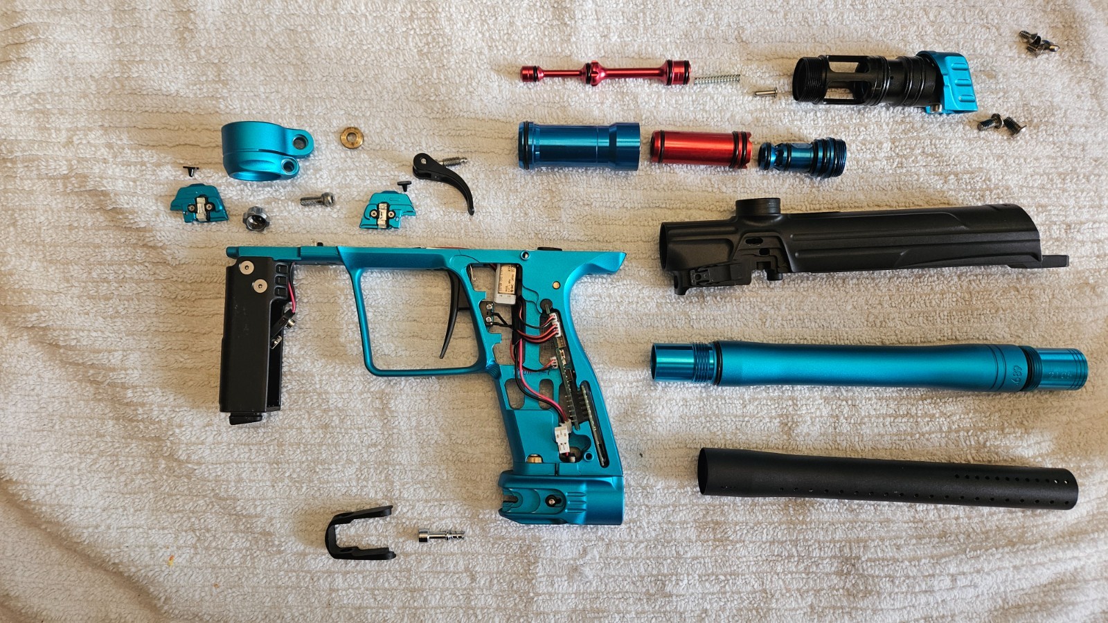 Planet Eclipse 170r Paintball Marker with Shooting Video