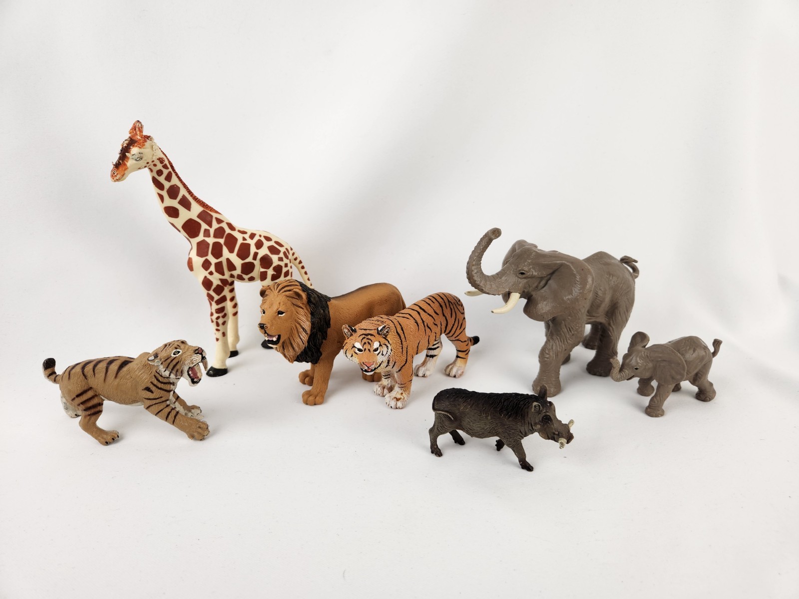 Vtg Safari Jungle Animals Elephant Baby Tiger Lion Warthog Saber tooth Figures